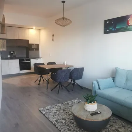 Apartament Beli Melygarazzsal *