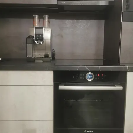 Beli Melygarazzsal Apartmán *